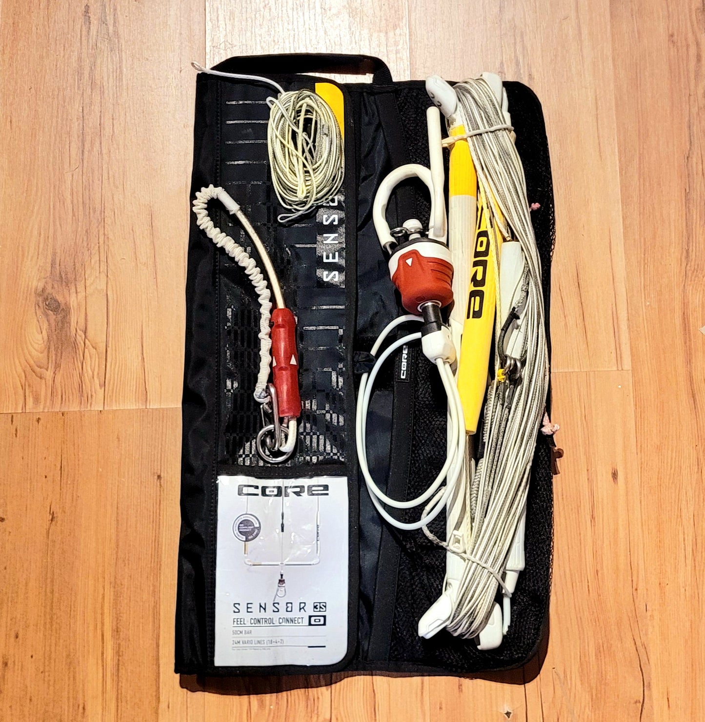 core-sensor-3-s-bom-i-bra-bruks-skick-helbild-1-med-leash-kiteboardcenter-kite-och-wingbutiken