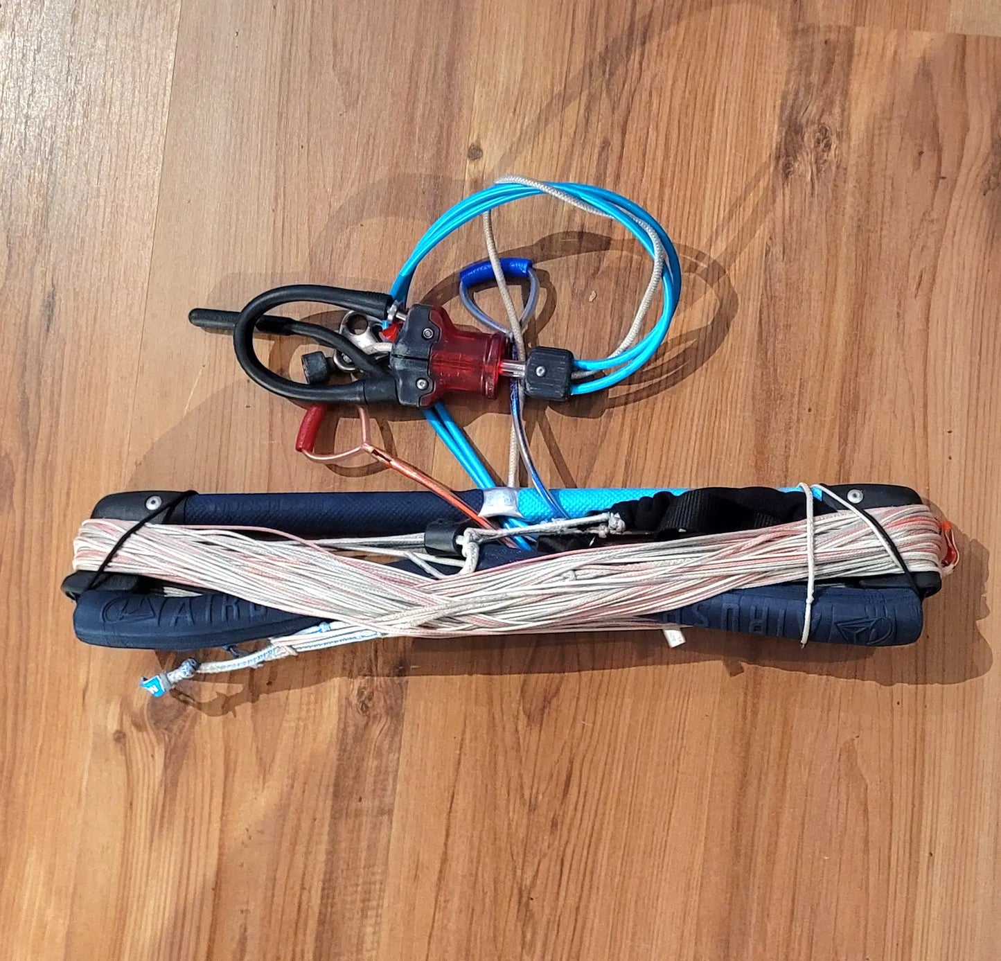 Airush Progression bom V3 begagnad