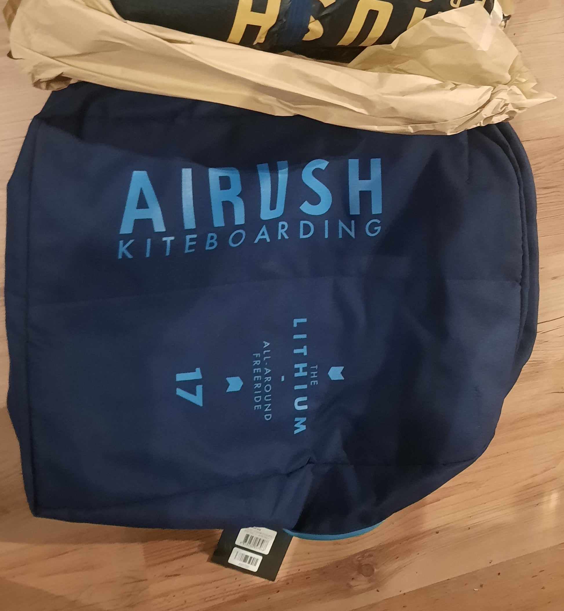 2023 Airush Lithium 17 m2 ny - KITEBOARDCENTER • KITE & WING BUTIKEN