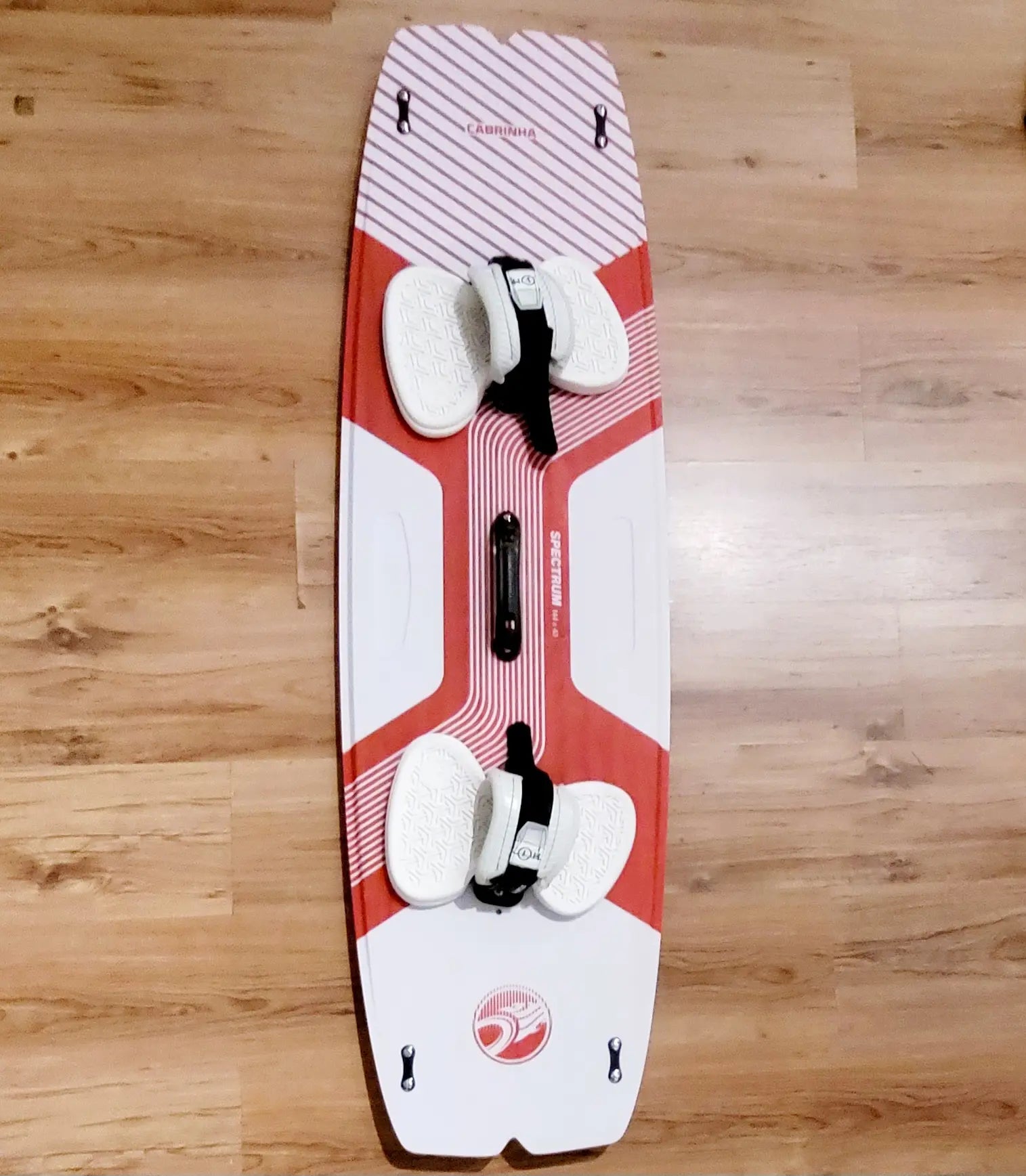 Cabrinha_Spectrum_144x43_begagnad_kitebräda_kiteboardcenter_kite_och_wingbutiken