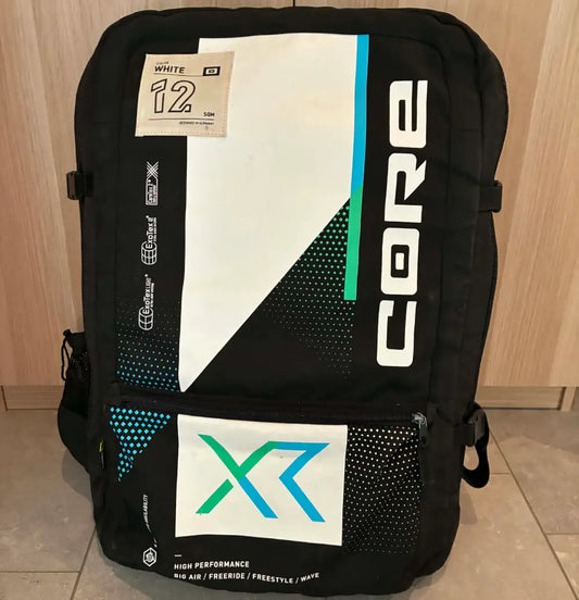 Begagnad kite i toppskick, Core XR8 12 m2 svart high performance freeride kite