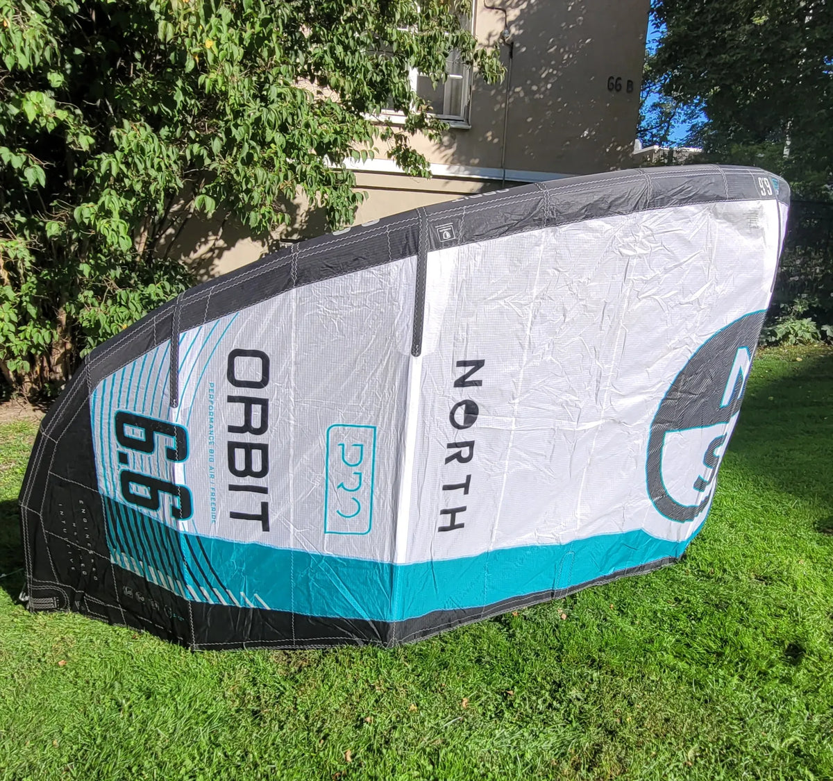 natalie-lambrecht-begagnad-2025-north-orbit-pro-6.6-hel-bild-kiteboardcenter-kite-och-wingbutiken