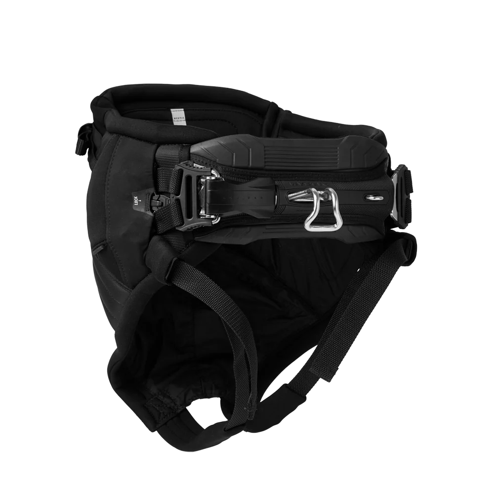 sittsele-mystic-driver-seat-harness-front